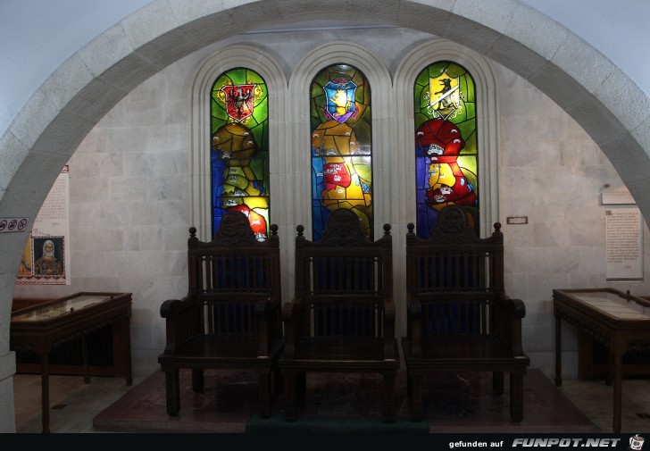 Impressionen vom Skanderbeg-Museum in dessen...