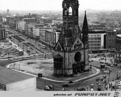 Ku Damm und Gedaechtniskirche Ku Damm und Gedaechtniskirche