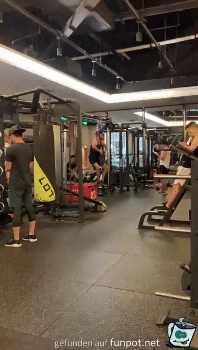 Im Fitneßstudio Im Fitneßstudio