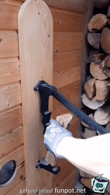Anzündholz spalten Anzündholz spalten