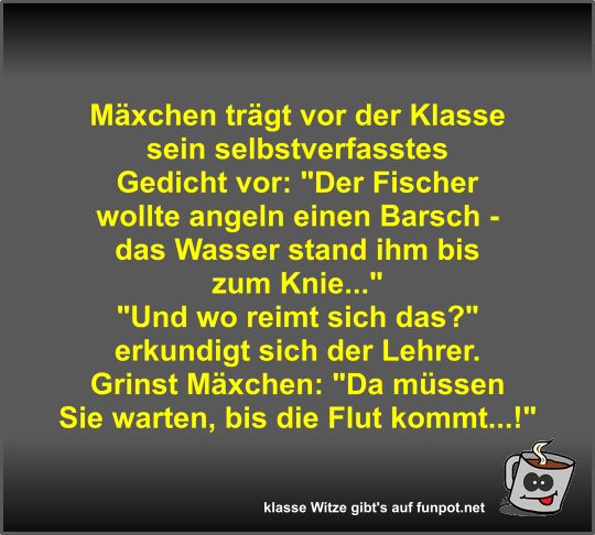 Mxchen trgt vor der Klasse sein selbstverfasstes Gedicht