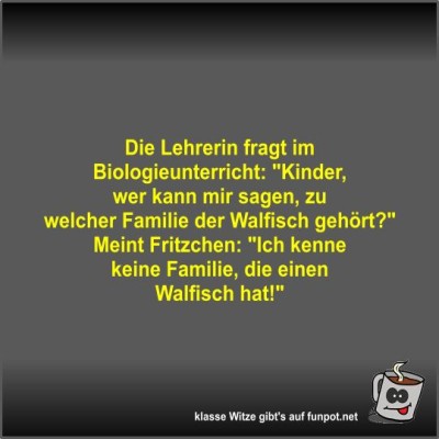 Die-Lehrerin-fragt-im-Biologieunterricht.jpg von Fossy