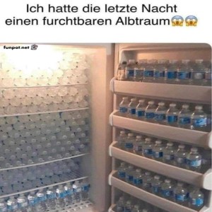 fun-Bild: Durstiger Albtraum: Kein Platz f&uuml;r Snacks!