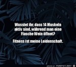 Weinflasche-ffnen-ist-Sport.jpg auf www.funpot.net