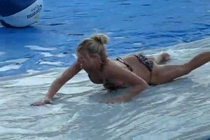 bikinislide