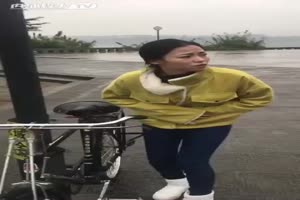 Die Strafe folgt auf dem Fu�e