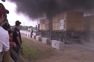 Monster-Truck Rennen