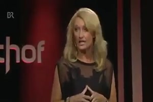 Monika Gruber meckert wieder