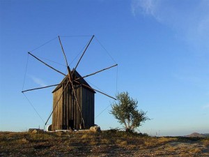 klicke hier, um die Datei herunterzuladen Portugal-beautiful landscape
