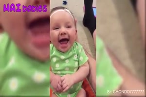 Babys sprechen ihre ersten W�rter