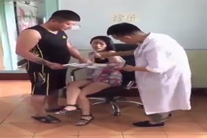 Mal kurz in die Hand gebissen