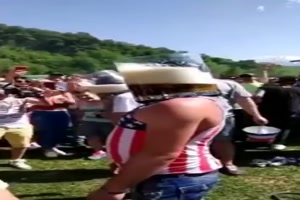 So feiern M�nner und Frauen