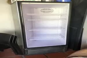 Interessanter Khlschrank