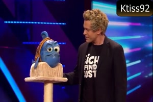 Sascha Grammel mit Haustier Mietze