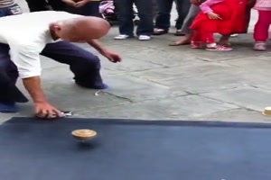 Meister mit dem Kreisel