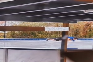 Der Pool im Winter