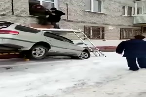 Dann geh ich halt �bers Vordach