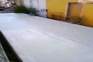 er hat ein Problem mit dem Auto