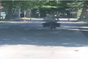 Layla auf dem Weg zur Arbeit