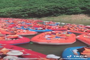 Da ist was los beim Rafting in China