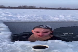 Schnell einen Kaffee bei -27 Grad
