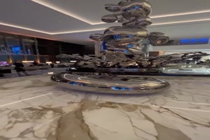 Beim Kunstwerk filmen