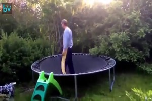 Jetzt zeigt dir der Vater mal wie das geht