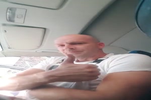 Nicht jeder, der Dich aus der Schei.. rettet ist Dein Freund