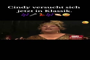 CINDY versucht sich in Klassik