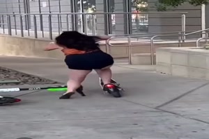 Htte sie mal lieber geradeaus geschaut