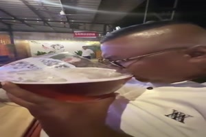 Noch ein kleines Bier dazu