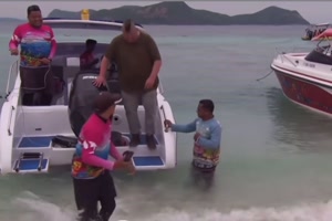 vom Boot aussteigen