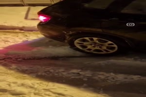 Schneeketten am falschen Reifen
