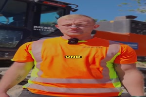 Ehrlicher Baggerfahrer